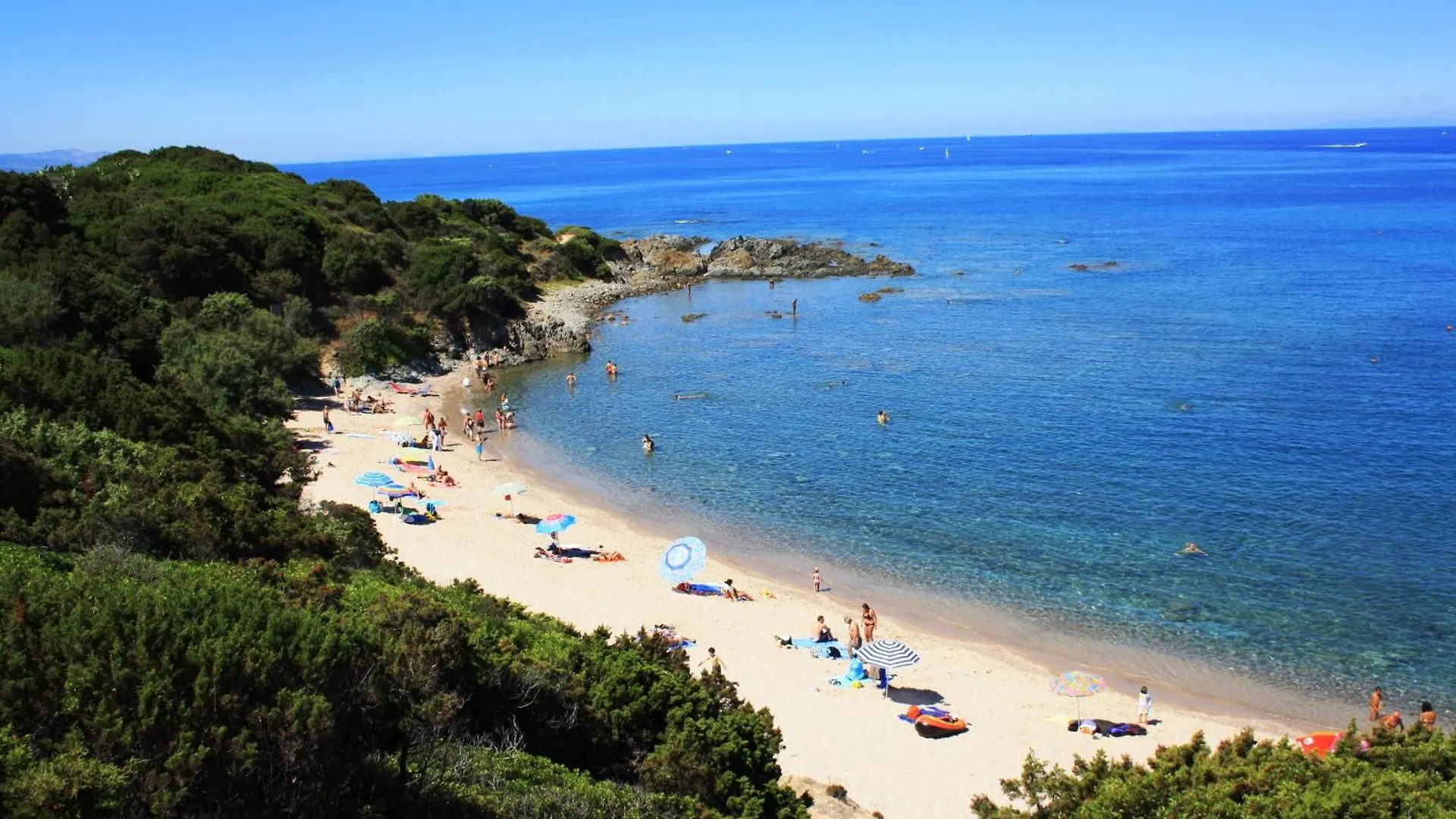 **** Aparthotel Appartamenti Ideal Isola Rossa  Italy