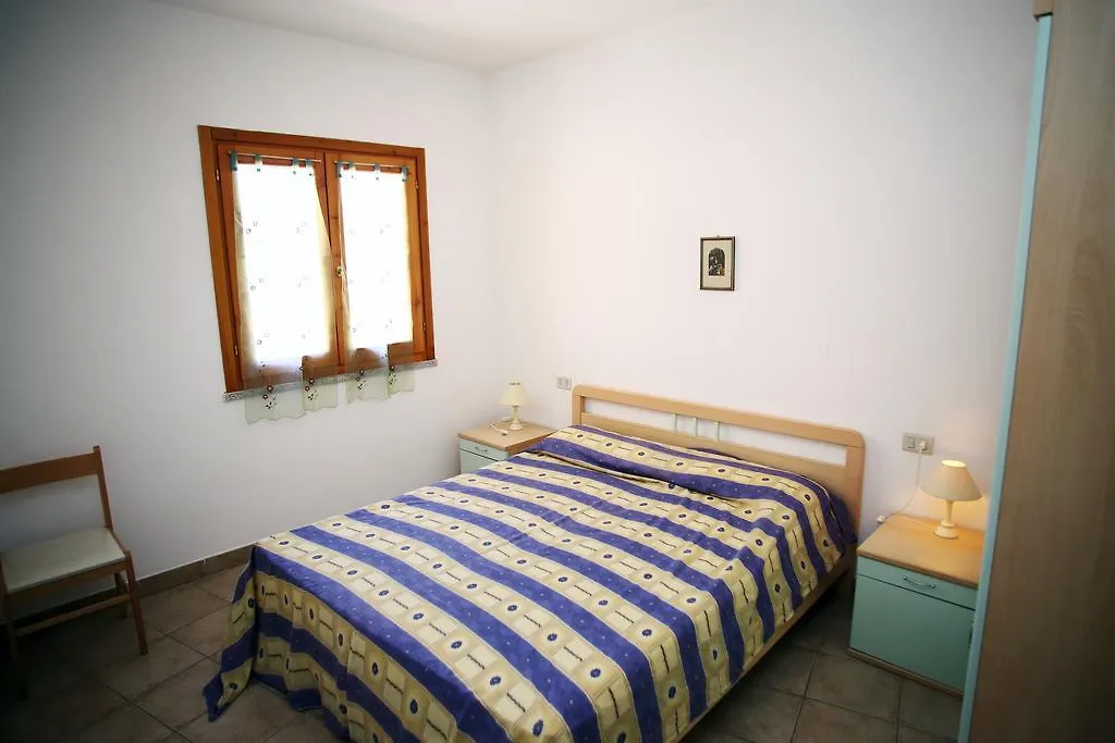 Appartamenti Ideal Isola Rossa Aparthotel